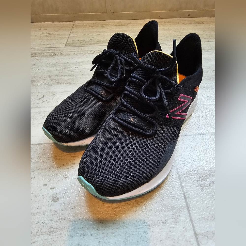 New Balance Women's Fresh Foam Roav V1
